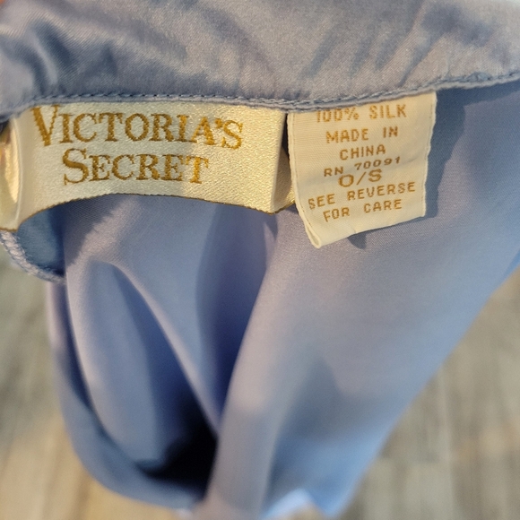 Victoria's Secret Gold Lable Vintage 100% Silk Robe Blue One Size - Picture 4 of 6